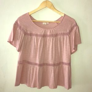 Cut out short sleeve cropped top